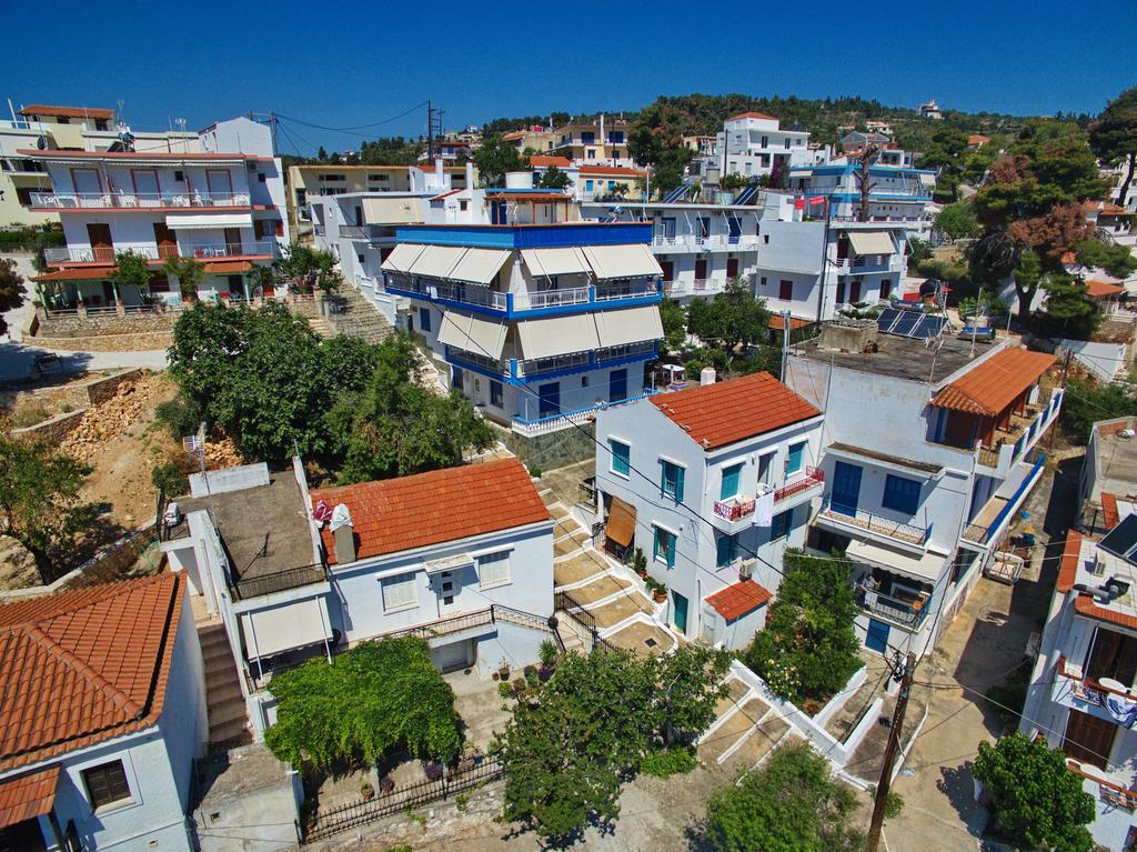 Kostas Rooms Votsi  Luaran gambar